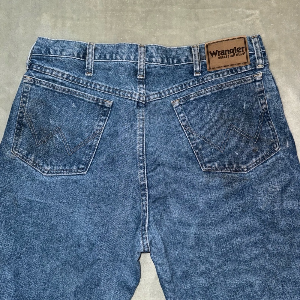 Wrangler Rugged Relaxed Fit Blue Jeans Work Jeans 36x32 - Picture 3 of 12